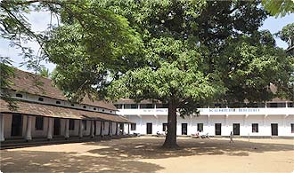St. Peter's High School, Kumbalangi